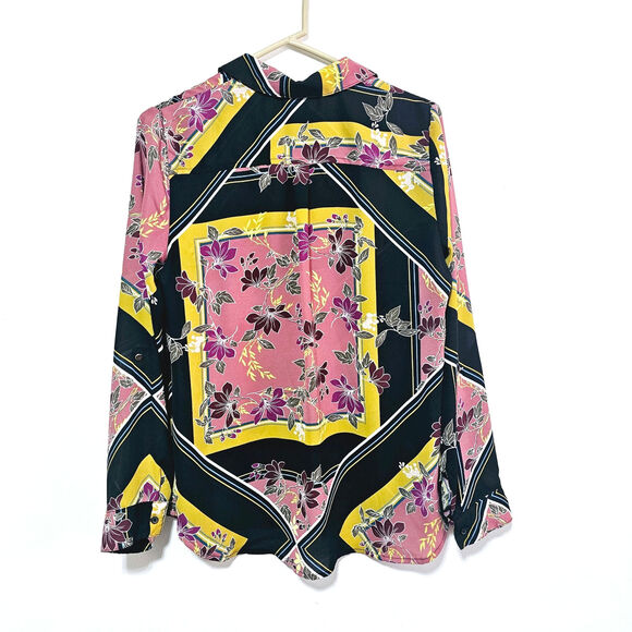 Apt. 9 Button-Up Blouse Women's Size M Abstract Floral Pockets Business Casual - Picture 2 of 7